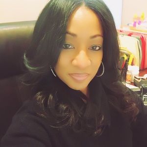 Meet your Posher, Lisa